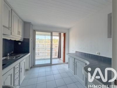 Appartement - 80 m² - 4 pièces