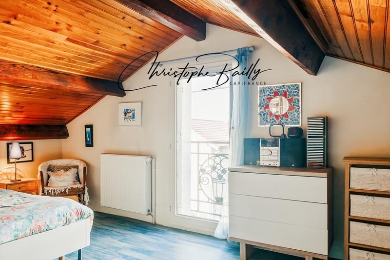 Maison traditionnelle - 101 m² - 6 pièces