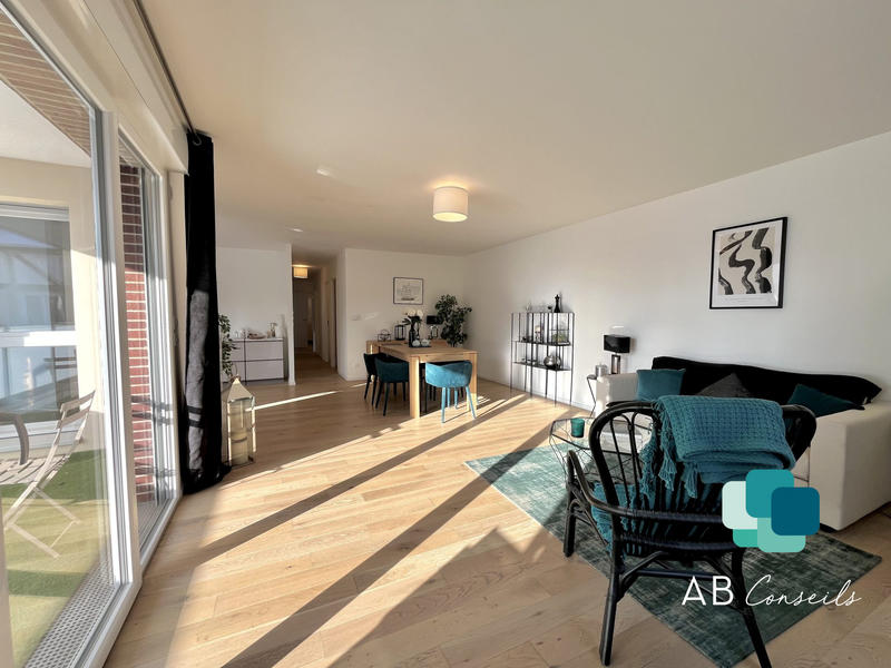 Appartement - 100 m² - 4 pièces