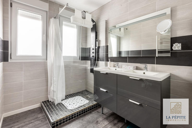 Maison - 106 m² - 4 pièces