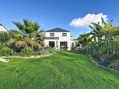 Maison - 104 m² - 5 pièces