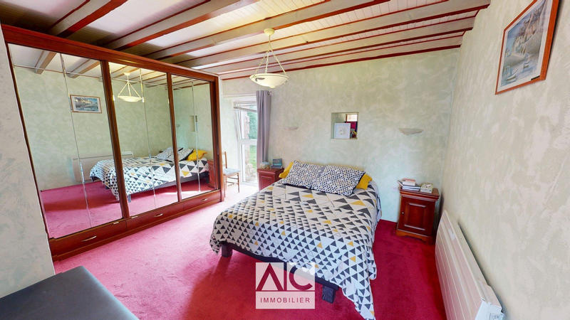 Maison - 190 m² - 8 pièces