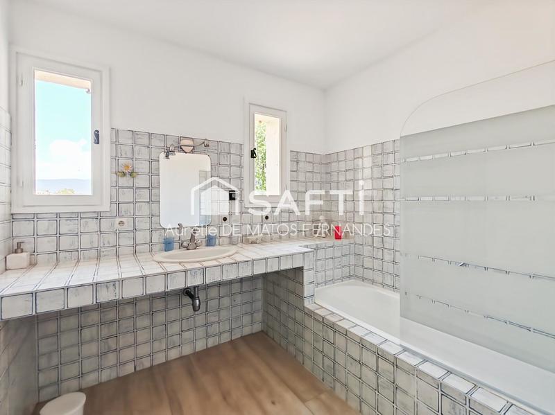 Maison - 175 m² - 8 pièces