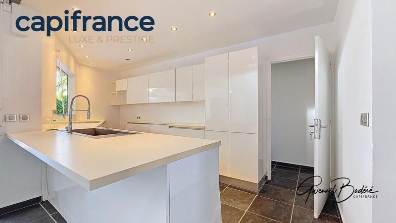 Villa - 185 m² - 6 pièces