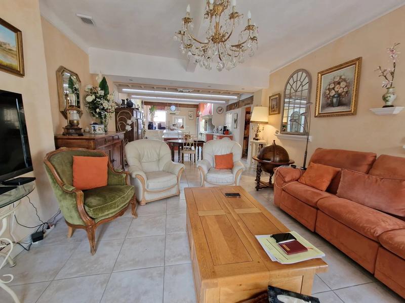 Appartement - 125 m² - 5 pièces