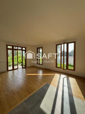 Appartement - 80 m² - 4 pièces