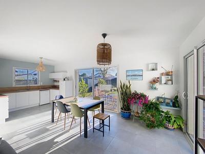 Maison - 97 m² - 4 pièces