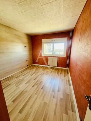 Appartement - 86 m² - 4 pièces