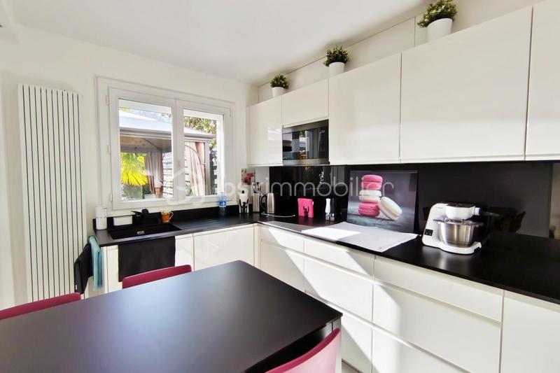 Maison - 130 m² - 6 pièces