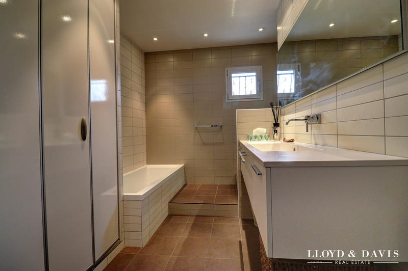 Maison - 152 m² - 6 pièces