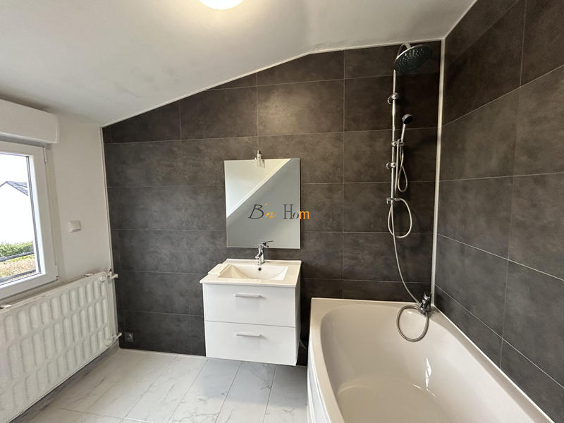 Maison - 80 m² - 4 pièces