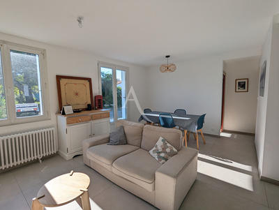 Maison - 80 m² - 5 pièces