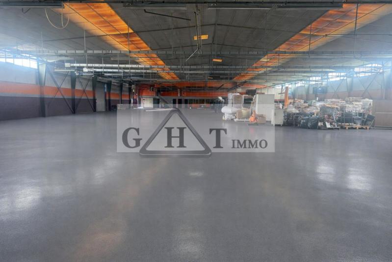 Entrepôt - 5 000 m²