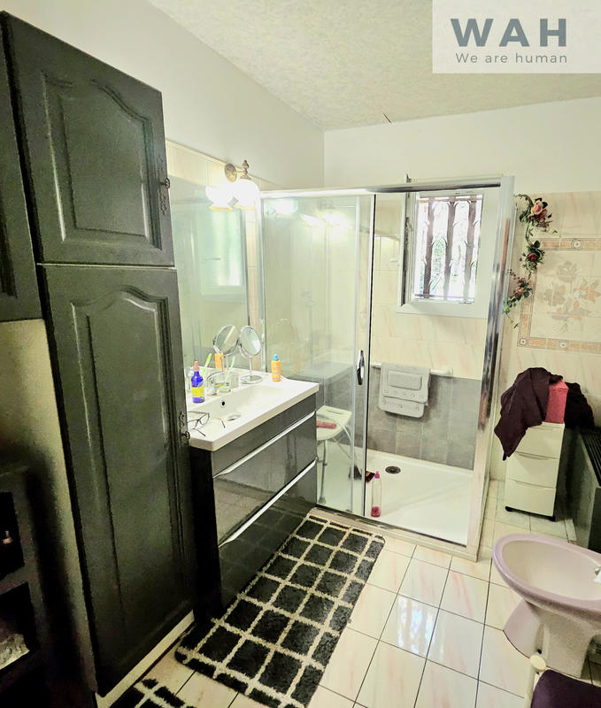 Villa - 152 m² - 8 pièces