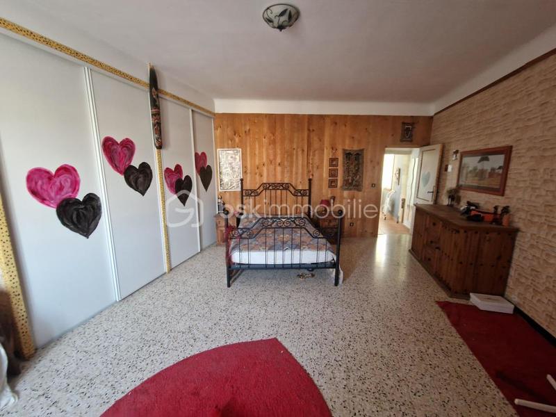 Maison - 336 m² - 15 pièces