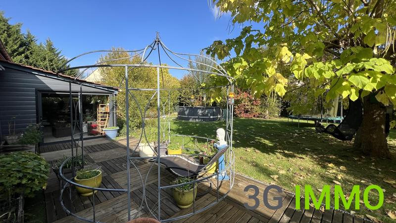 Maison traditionnelle - 170 m² - 7 pièces