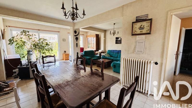 Maison - 93 m² - 5 pièces