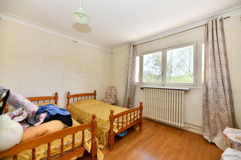 Maison - 484 m² - 9 pièces