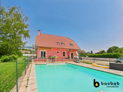 Maison - 180 m² - 7 pièces