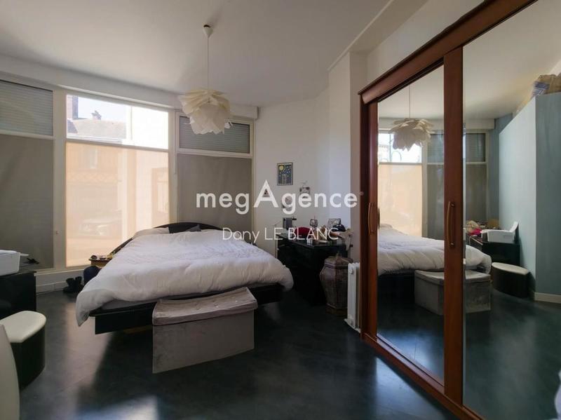 Appartement - 150 m² - 5 pièces