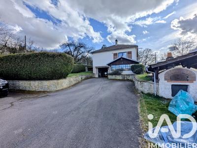 Maison - 97 m² - 4 pièces