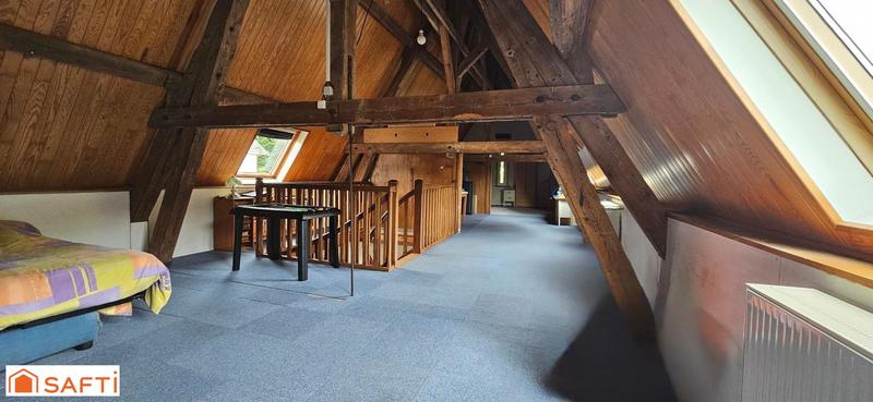 Maison - 218 m² - 6 pièces