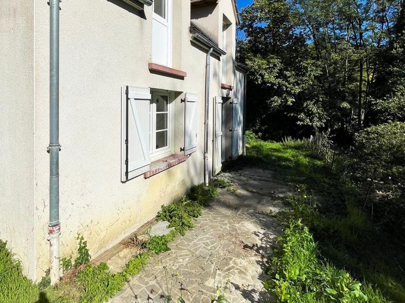 Maison - 99 m² - 5 pièces