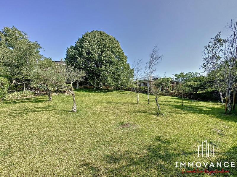 Maison - 290 m² - 7 pièces