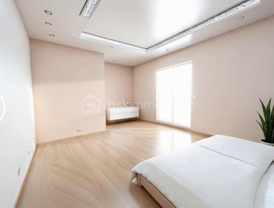 Maison de ville - 241 m² - 10 pièces