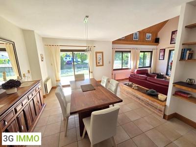 Maison contemporaine - 149 m² - 6 pièces