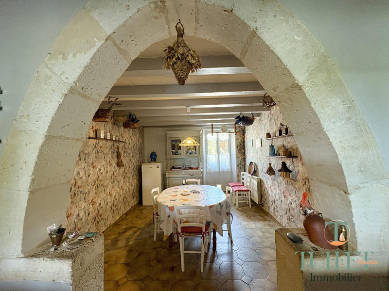 Maison - 274 m² - 9 pièces