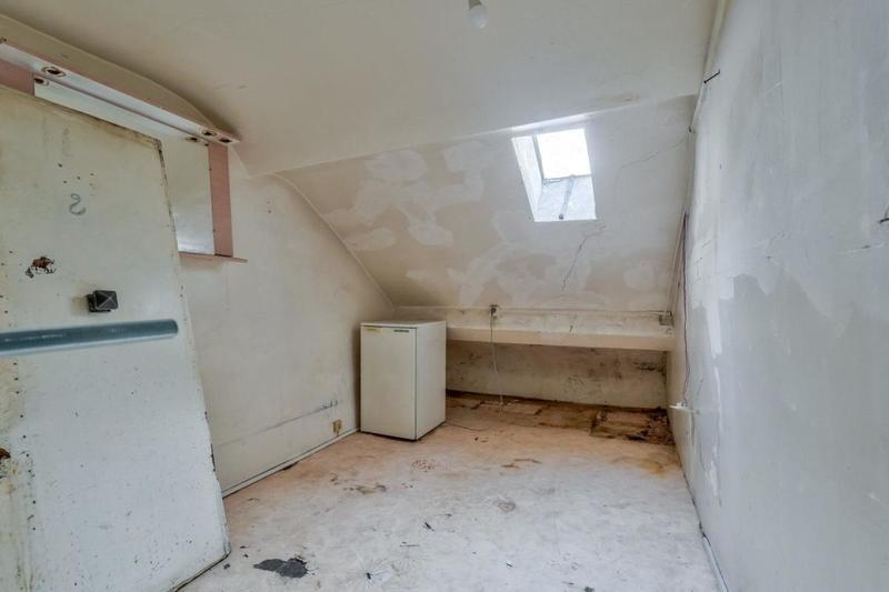 Bureau - 9 m² - 1 pièce