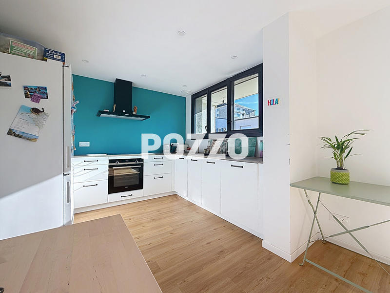 Maison - 89 m² - 6 pièces