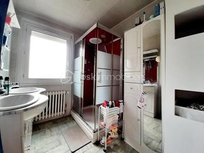 Propriété - 123 m² - 5 pièces