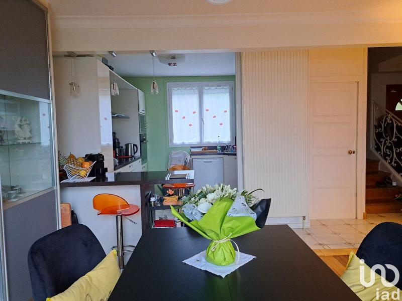 Maison - 180 m² - 6 pièces