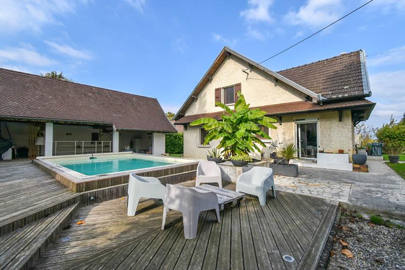 Maison - 194 m² - 8 pièces