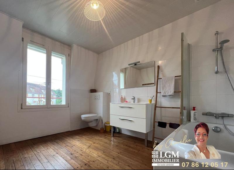 Maison - 108 m² - 4 pièces