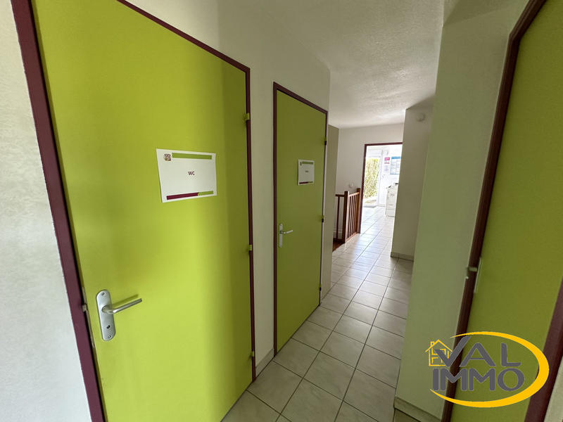 Bureau - 157 m² - 6 pièces