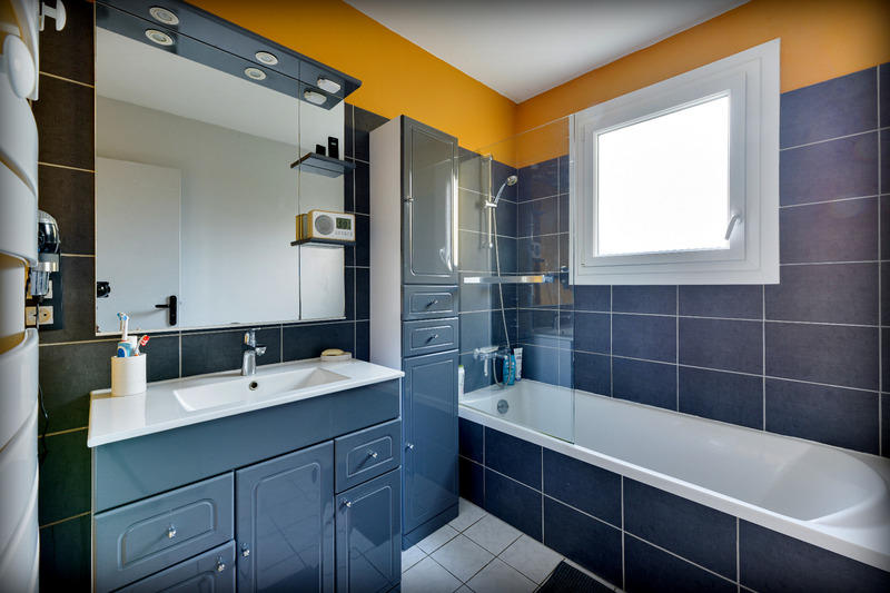 Maison - 111 m² - 6 pièces