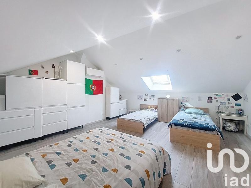 Maison - 152 m² - 9 pièces