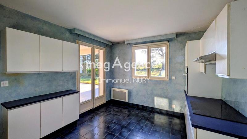 Maison - 178 m² - 8 pièces