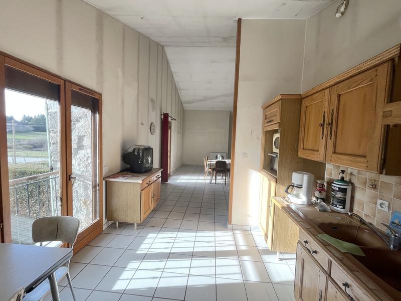 Maison - 143 m² - 10 pièces