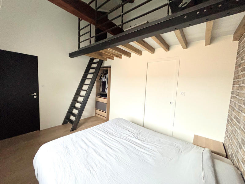 Maison - 207 m² - 7 pièces