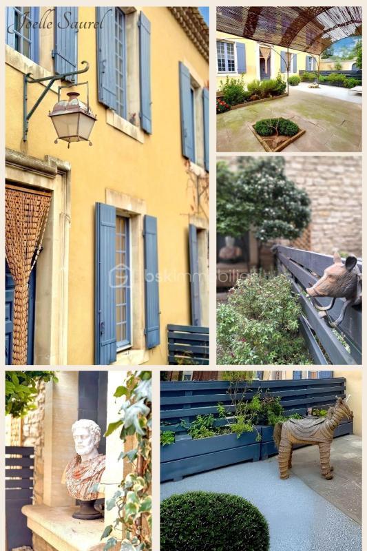 Maison de ville - 253 m² - 9 pièces