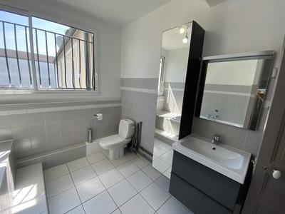 Appartement - 98 m² - 3 pièces