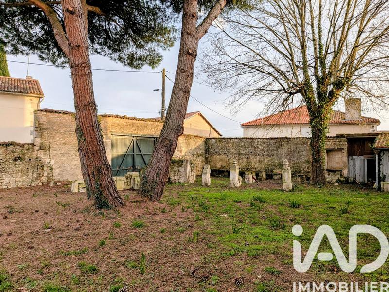 Maison - 235 m² - 10 pièces