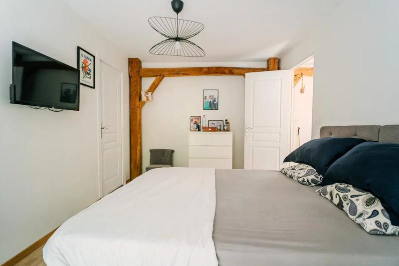 Maison - 180 m² - 6 pièces