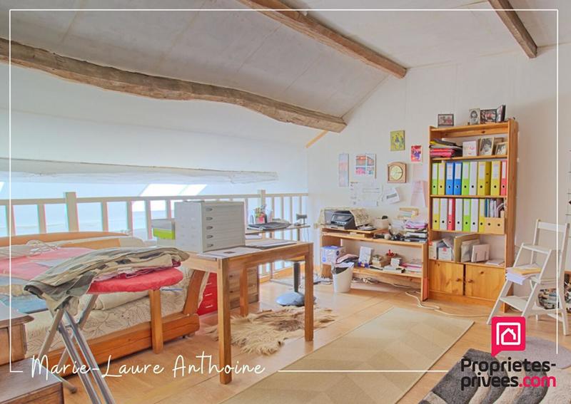 Maison - 240 m² - 7 pièces