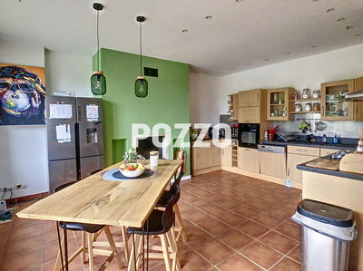 Maison - 164 m² - 5 pièces