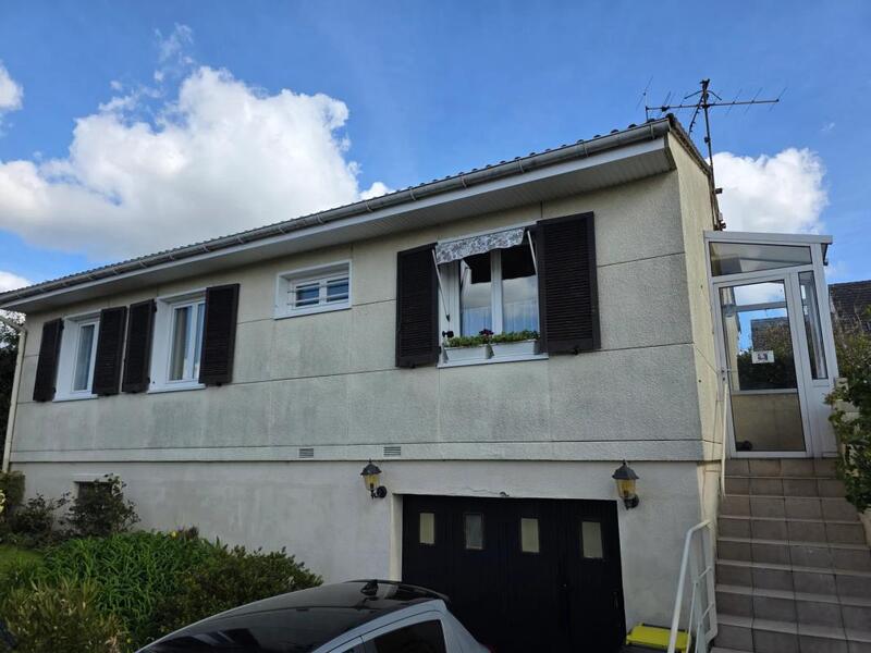 Maison - 90 m² - 5 pièces